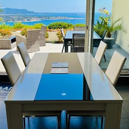 Vue Mer Imprenable Et Piscine บ็องโดล ภายนอก รูปภาพ