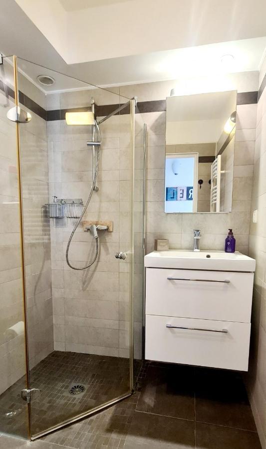 Vue Mer Imprenable Et Piscine บ็องโดล ภายนอก รูปภาพ
